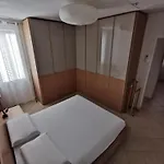 Apartment Charmante In Cannaregio By Interhome *