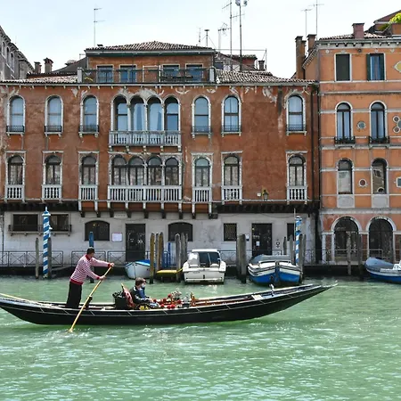 Charmante In Cannaregio By Interhome ヴェネツィア